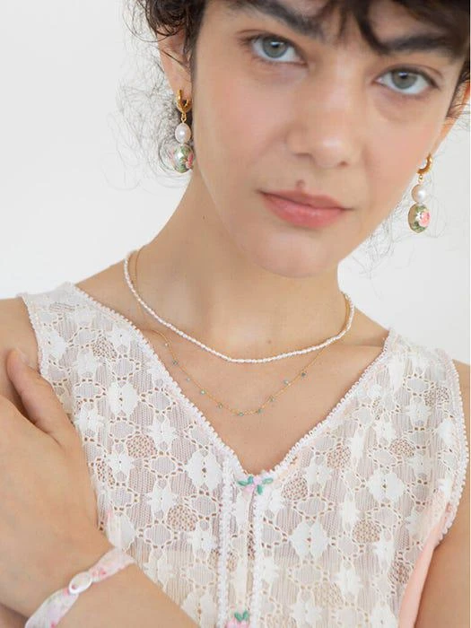 商品FANTASTIC PLANET|Rose Pearl Earrings_3colors,价格¥544,第4张图片详细描述