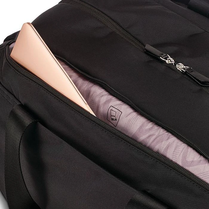 Just Right Wheeled Weekend Duffel Bag 商品
