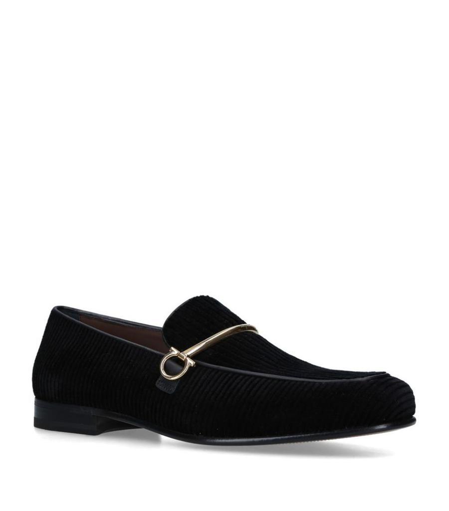 商品Salvatore Ferragamo|Velvet New York Loafers,价格¥5850,第1张图片