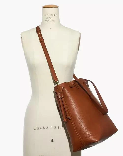 商品Madewell|中号 Drawstring Transport 带抽绳托特吧,价格¥1322,第4张图片详细描述