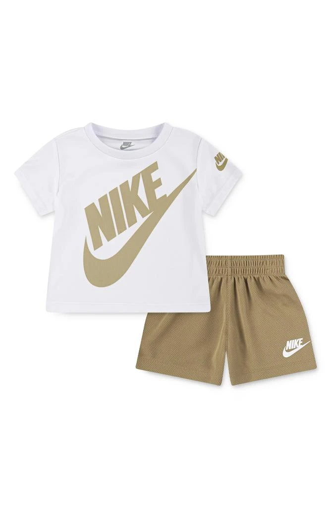 商品NIKE|Futura T-Shirt & Shorts Set,价格¥92,第1张图片
