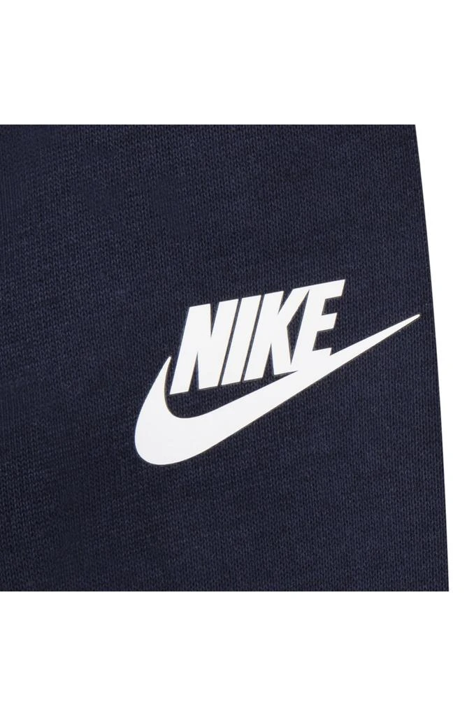 商品NIKE|Kids' Just Do It Puffer Vest, Graphic T-Shirt & Joggers Set,价格¥284,第4张图片详细描述