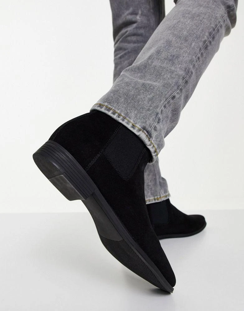 商品ASOS|ASOS DESIGN chelsea boots in black faux suede,价格¥186,第2张图片详细描述