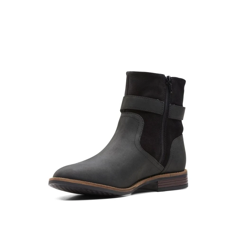 商品Clarks|Women's Collection Camzin Strap Boots,价格¥453,第2张图片详细描述