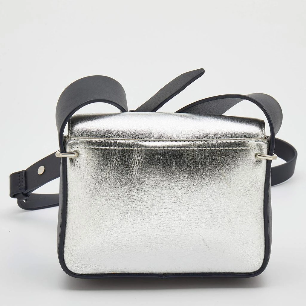 商品[二手商品] 3.1 Phillip Lim|3.1 Phillip Lim Silver/Dark Blue Leather Mini Alix Flap Crossbody Bag,价格¥1273,第4张图片详细描述