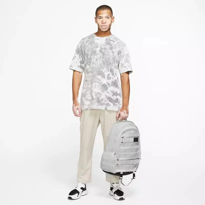 商品NIKE|Nike Sportswear RPM Backpack,价格¥756,第2张图片详细描述