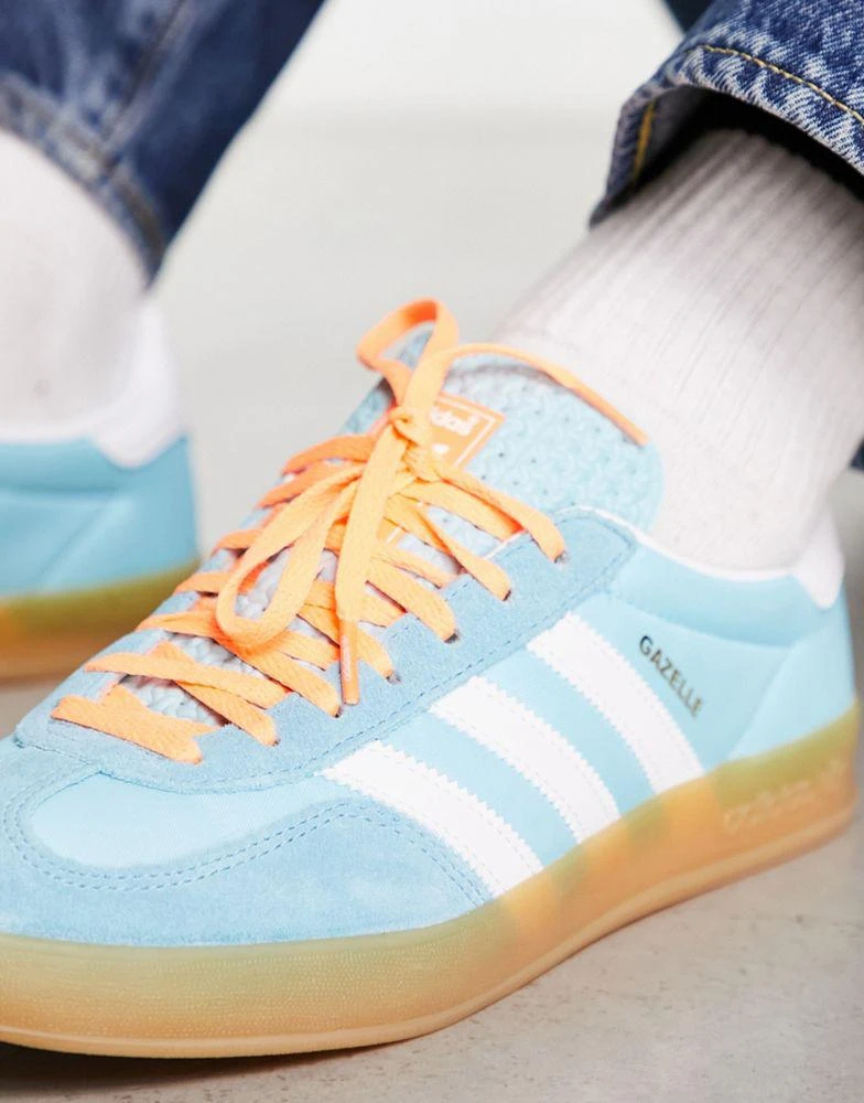 商品Adidas|adidas Originals Gazelle Indoor gum sole trainers in blue and white - LBLUE,价格¥853,第4张图片详细描述