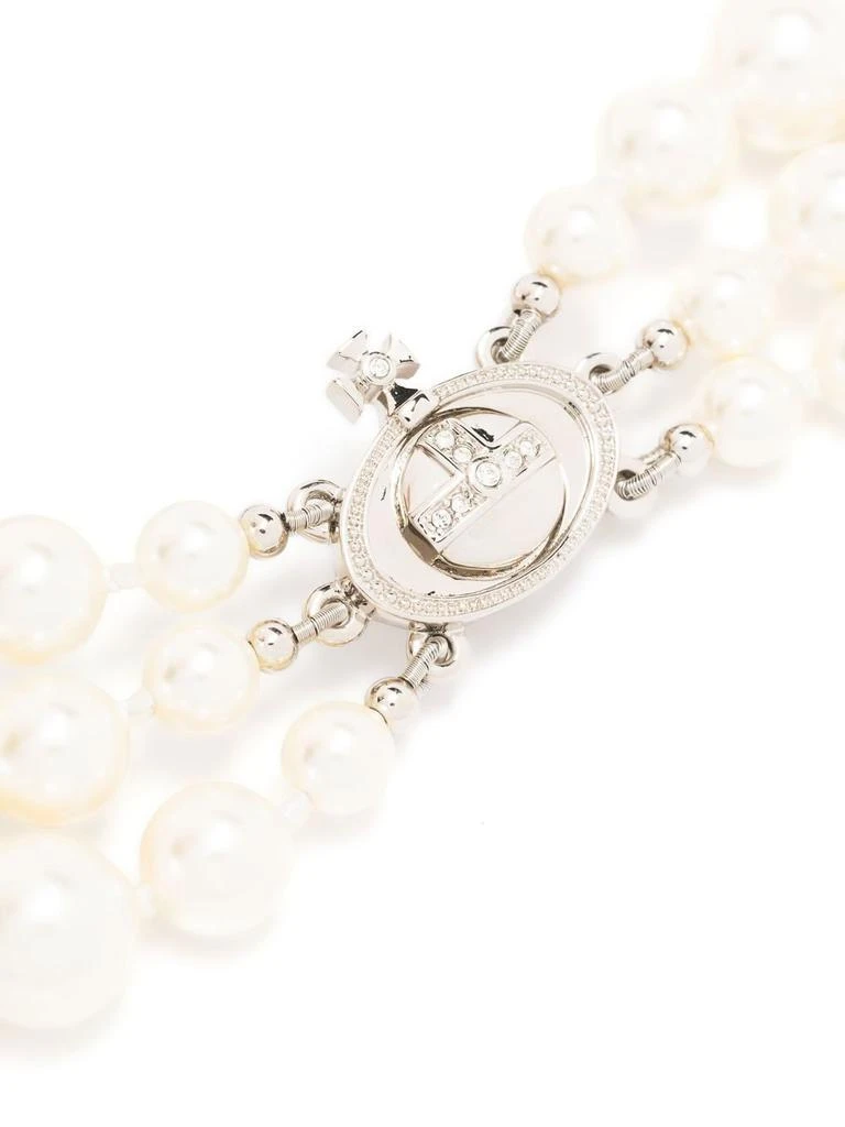 商品Vivienne Westwood|VIVIENNE WESTWOOD - Three Row Pearl Bas Relief Choker,价格¥3082,第3张图片详细描述