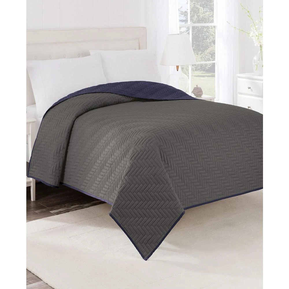 商品WestPoint Home|Martex Reversible Twin Coverlet,价格¥596,第1张图片详细描述