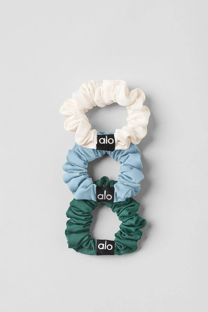 商品Alo|Fresh Mini Scrunchie 3-Pack - Celestial Blue/Winter Ivy/Ivory,价格¥210,第1张图片详细描述