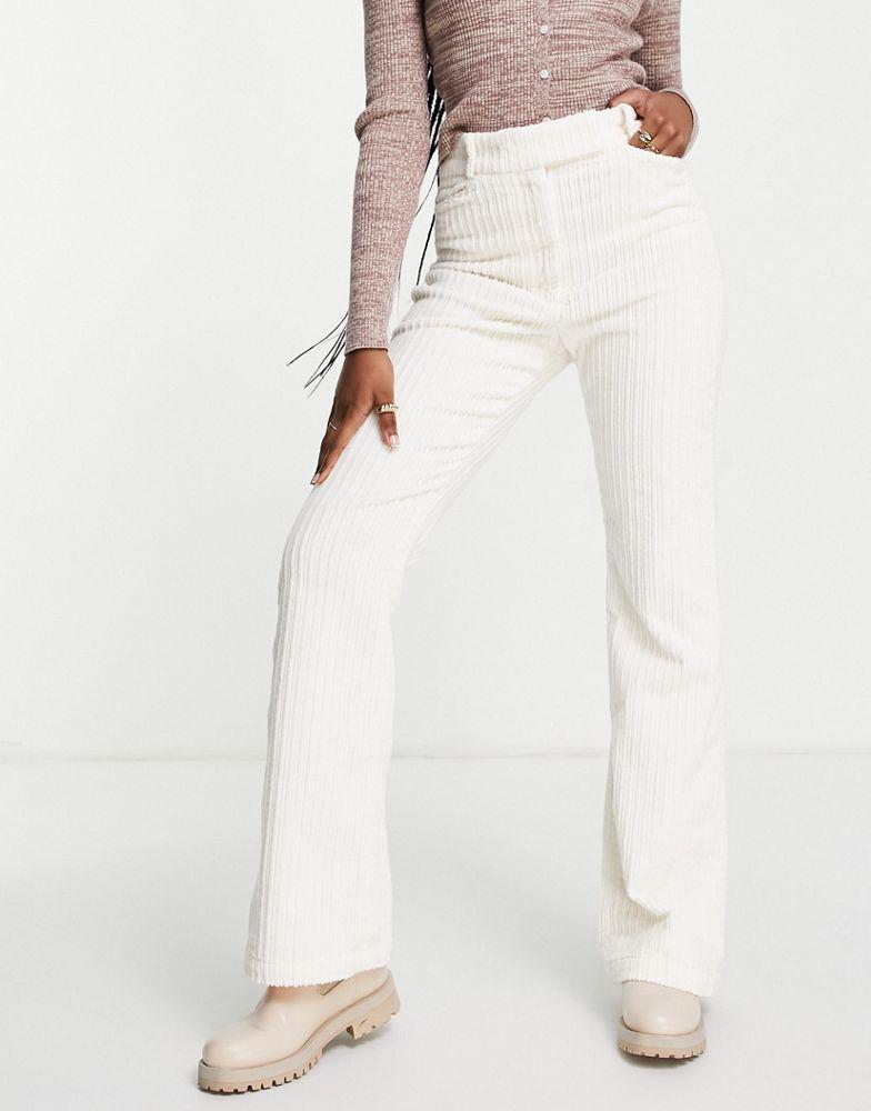 & Other Stories cotton stretch corduroy trousers in off white - CREAM商品第4张图片规格展示