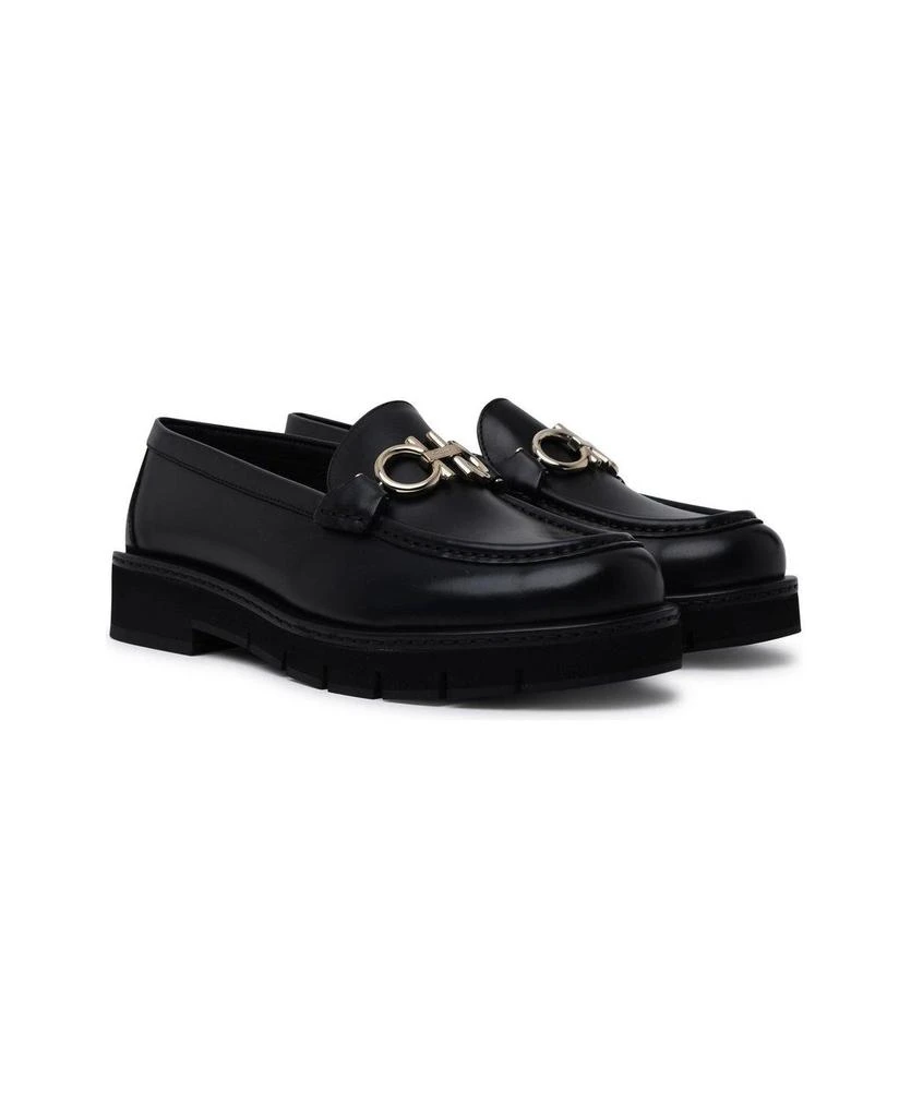 商品Salvatore Ferragamo|Gancini Plaque Loafers,价格¥5682,第3张图片详细描述