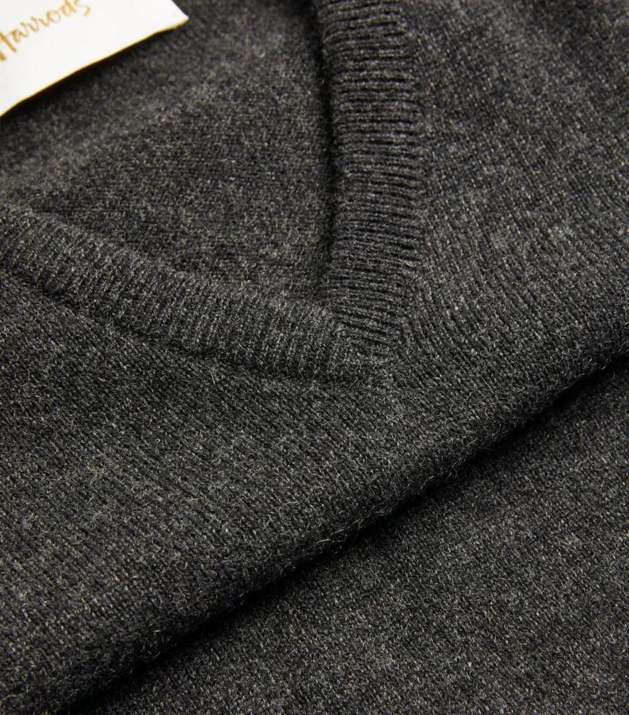 商品Harrods|Cashmere V-Neck Sweater,价格¥1230,第5张图片详细描述