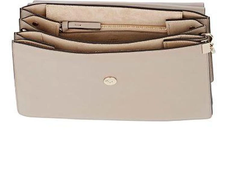 商品Chloé|Faye Medium Leather Shoulder Bag,价格¥14514,第5张图片详细描述