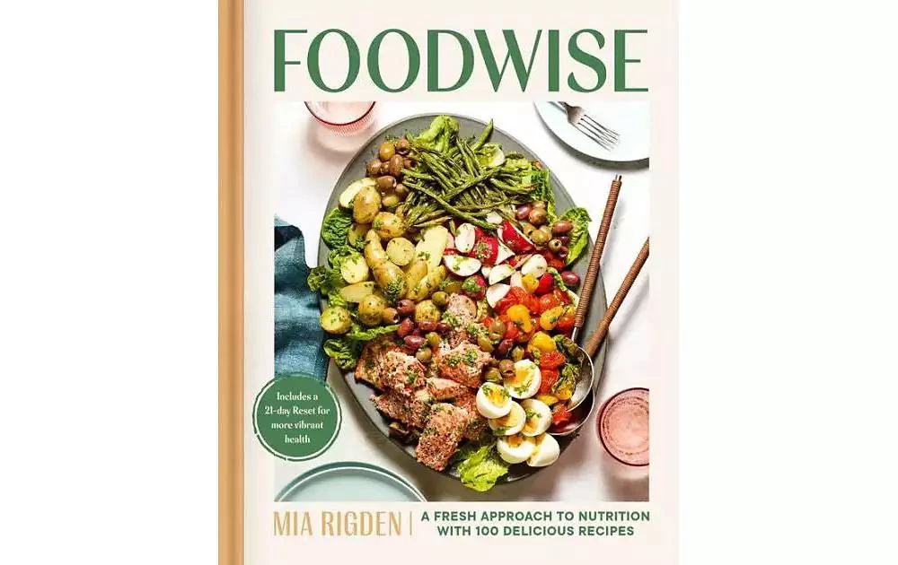 商品Barnes & Noble|Foodwise: A Fresh Approach to Nutrition with 100 Delicious Recipes by Mia Rigden,价格¥225,第1张图片