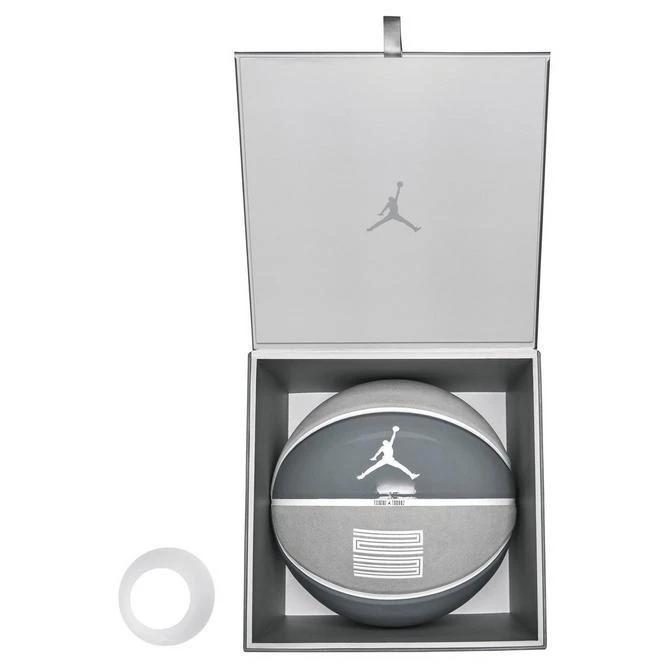 商品Jordan|Jordan Premium Basketball,价格¥1144,第2张图片详细描述