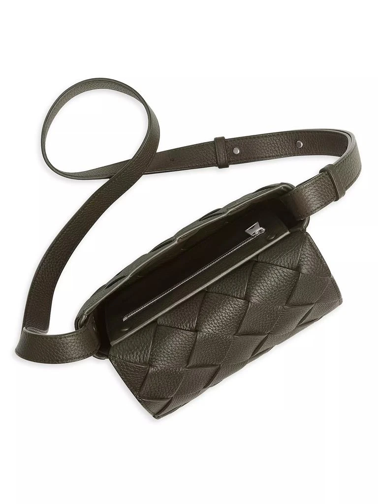 商品Bottega Veneta|Small Diagonal Intreccio Leather Messenger Bag,价格¥22477,第3张图片详细描述