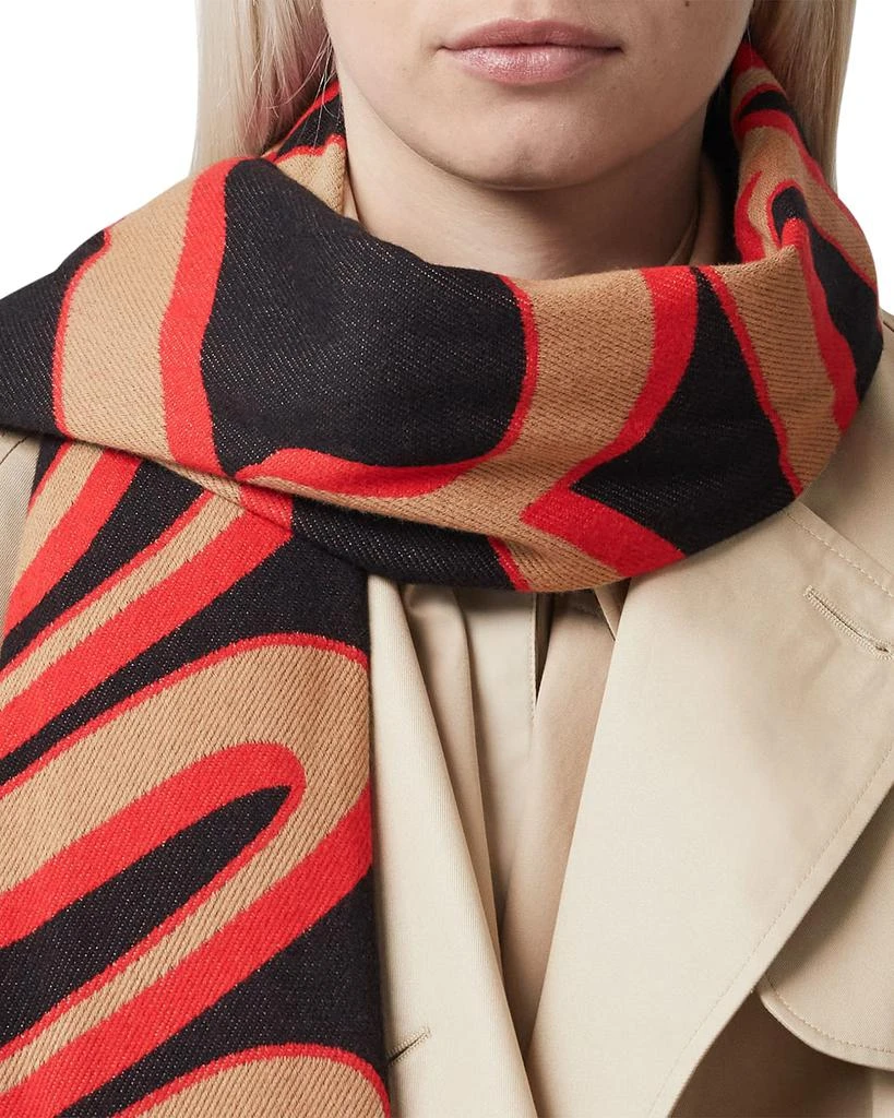 商品Burberry|Football Logo Icon Stripe Scarf,价格¥1212,第3张图片详细描述