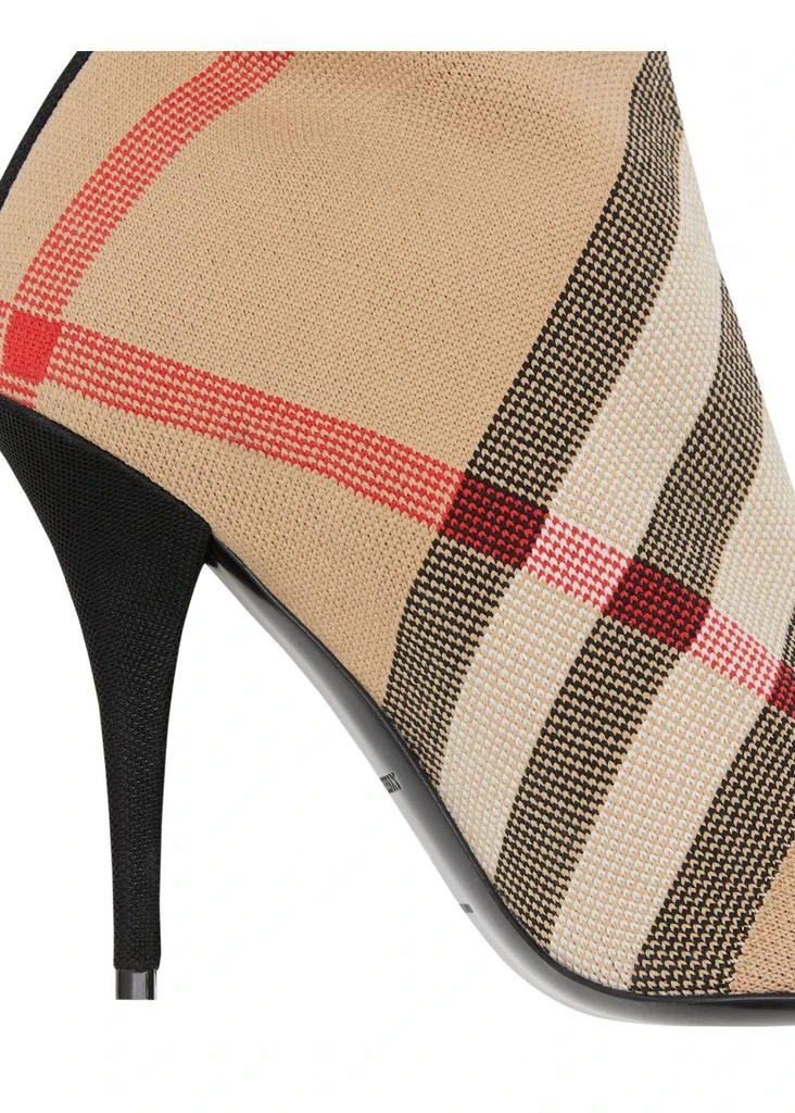 商品Burberry|Check stretch knit sock boots,价格¥7457,第2张图片详细描述