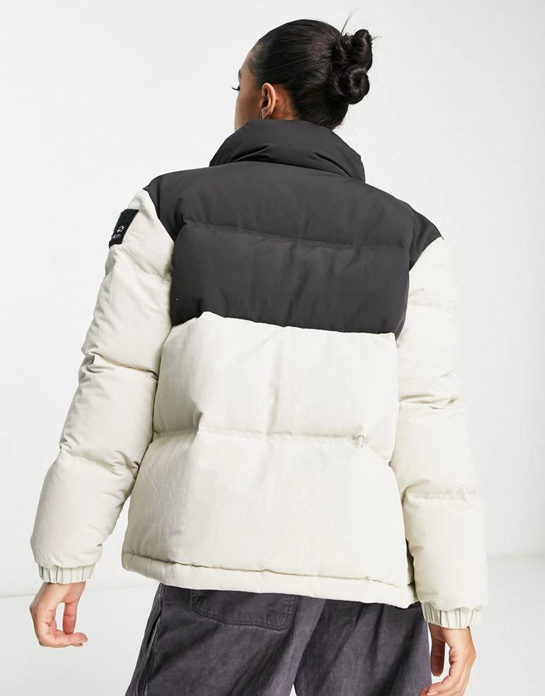 商品Jack Wolfskin|Jack Wolfskin Alex down puffer jacket in white,价格¥1030,第2张图片详细描述