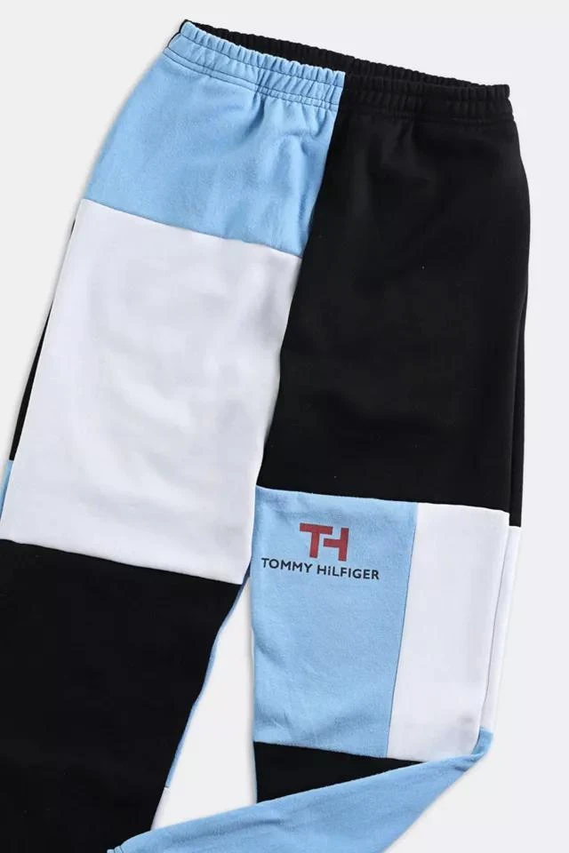 商品Tommy Hilfiger|Frankie Collective Rework Tommy Patchwork Sweatpants 004,价格¥791,第2张图片详细描述