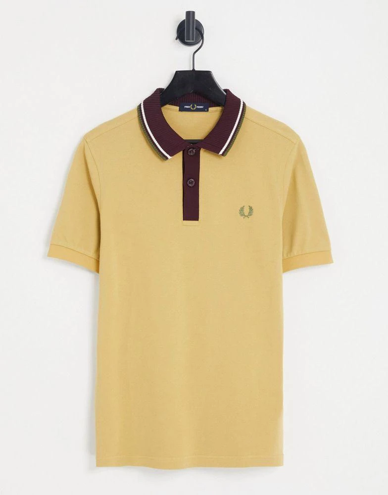 商品Fred Perry|Fred Perry knitted collar polo shirt in beige,价格¥422,第1张图片