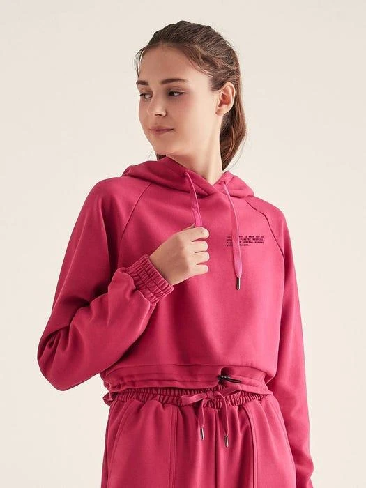 商品CORALIQUE|Good Vibe Cropped Hoodie (Cranberry),价格¥432,第1张图片