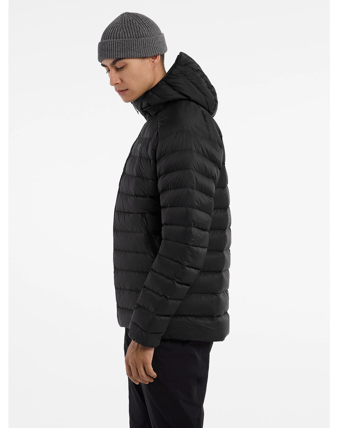 商品Arc'teryx|Arc'teryx 男士户外滑雪服上装 MENSCERIUMHOODYBLACK 黑色,价格¥3589,第4张图片详细描��述