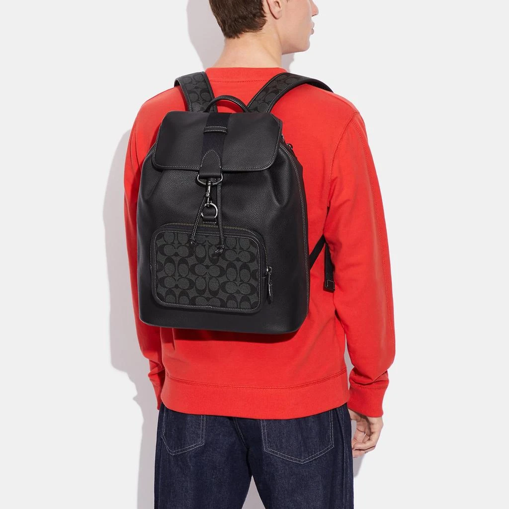 商品Coach|Coach Outlet Sullivan Backpack In Signature Canvas,价格¥1732,第3张图片详细描述