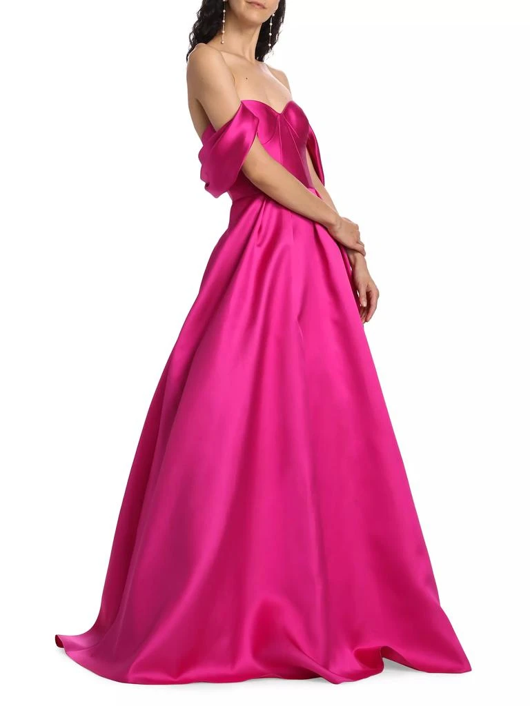 商品Vera Wang Bride|Viktor Off-The-Shoulder Mikado Gown,价格¥4452,第2张图片详细描述