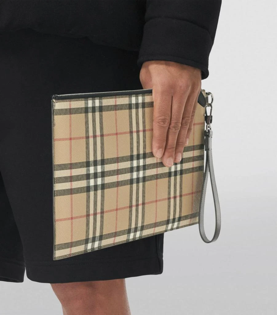 商品Burberry|Vintage Check Pouch,价格¥5699,第5张图片详细描述