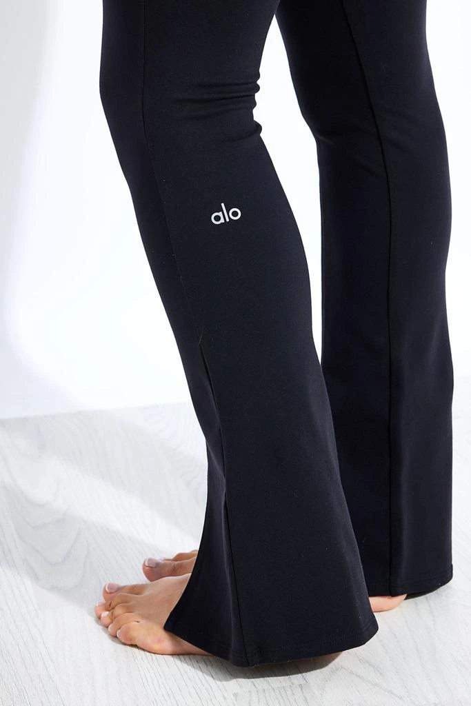 商品Alo|Airbrush 7/8 High Waisted Flutter Legging - Black,价格¥1075,第4张图片详细描述