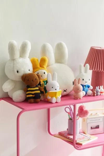 商品Urban Outfitters|Miffy 7.5-Inch Plushie,价格¥105,第4张图片详细描述