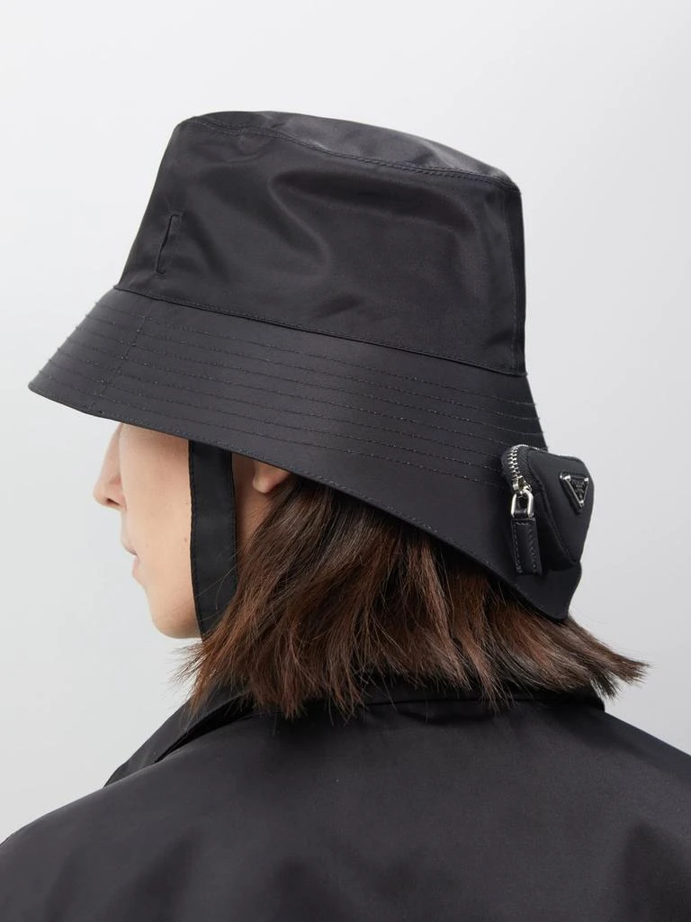 Triangle-logo zip-pouch nylon bucket hat 商品