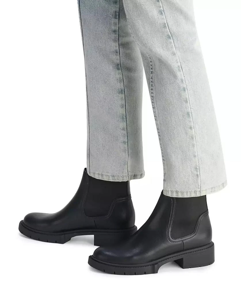 Women's Lenora Pull On Lug Sole Chelsea Booties 商品