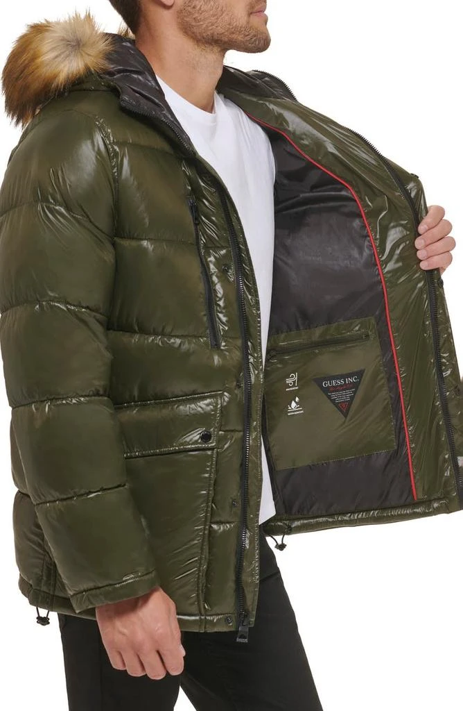 商品GUESS|Faux Fur Trim Hooded Puffer Jacket,价格¥751,第5张图片详细描述