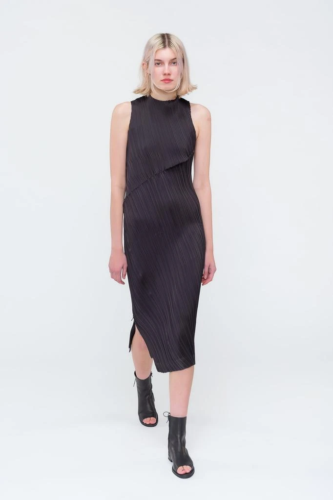 商品Issey Miyake|ISSEY MIYAKE Intangible Pleats Dress,价格¥5986,第4张图片详细描述