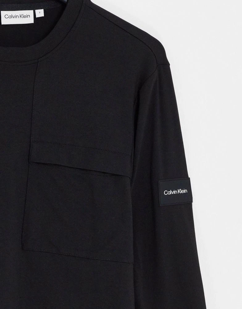 商品Calvin Klein|Calvin Klein long sleeve t-shirt with pocket in black,价格¥253,第3张图片详细描述