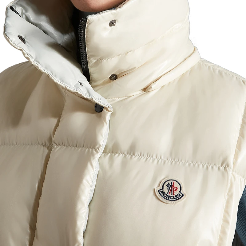 Moncler/蒙克莱 22年秋冬新款 Luzule系列 女士象牙白/暖灰色漆面尼龙羽绒服马甲H20931A0006468950065 商品