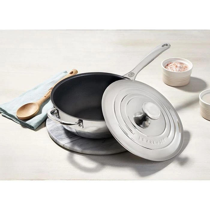 商品Le Creuset|3.5 Qt. Nonstick Stainless Steel Saucier Pan,价格¥2404,第2张图片详细描述