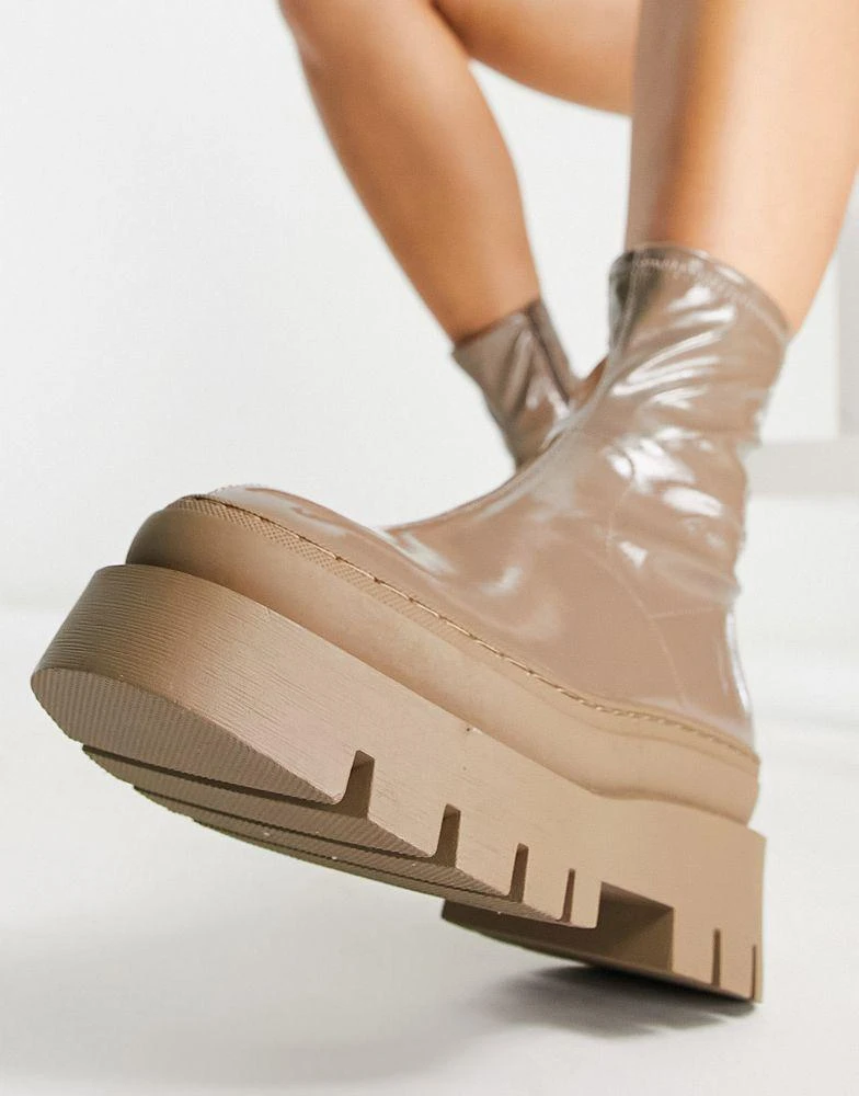 商品ASOS|ASOS DESIGN Atlas chunky sock boots in taupe patent,价格¥125,第4张图片详细描述