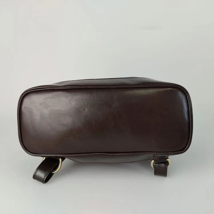 商品Louis Vuitton|Damier Ebene Soho Backpack,价格¥12340,第4张图片详细描述