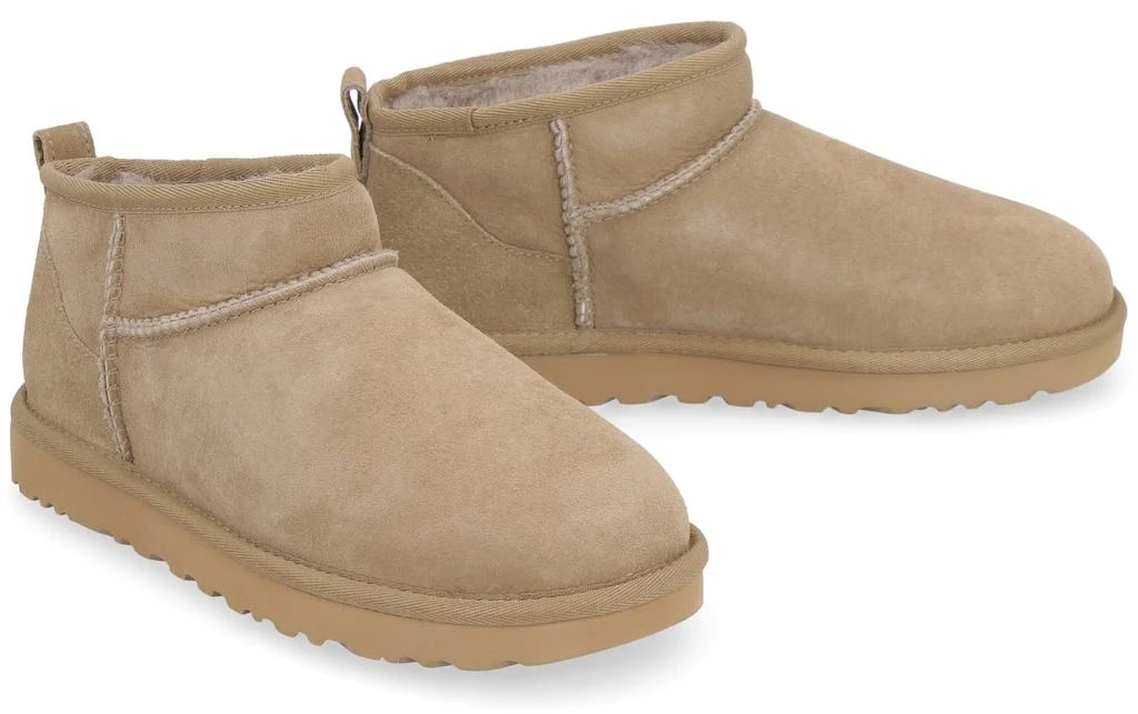 商品UGG|UGG Classic Ultra Mini Ankle Boots,价格¥1579,第3张图片详细描述