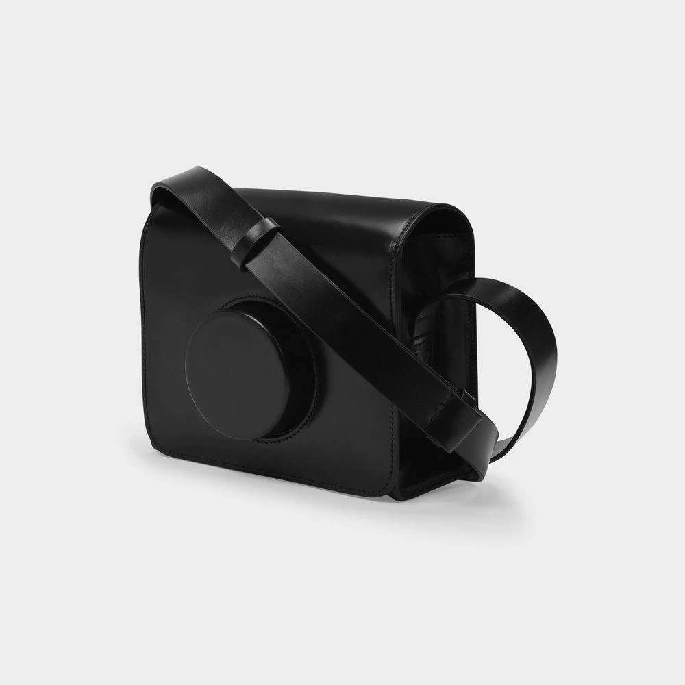 商品Lemaire|Camera Bag in Black Cow Leather,价格¥8506,第2张图片详细描述