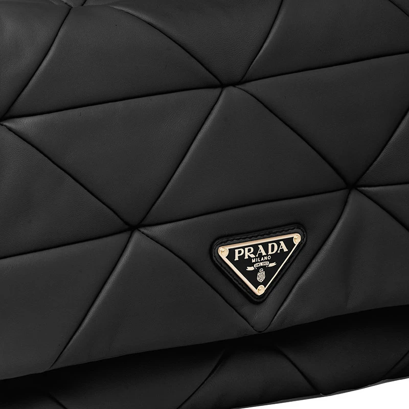 【预售3-7天】PRADA/普拉达 22春夏新款Prada System系列 女士黑色拼缝软羊革珐琅三角扣金链配可拆卸的迷你小袋单肩斜跨手提链条包1BD291_2DMO_F0002_V_L9O 商品