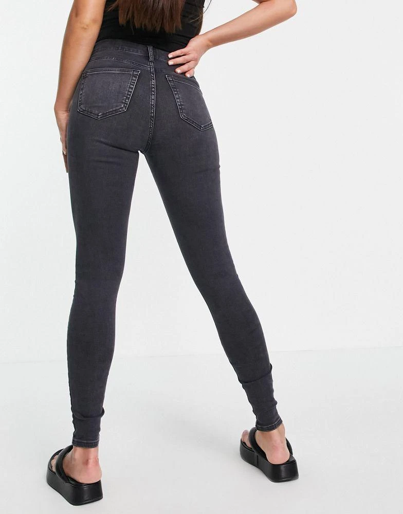 商品Topshop|Topshop Tall Jamie jean in washed black,价格¥270,第2张图片详细描述