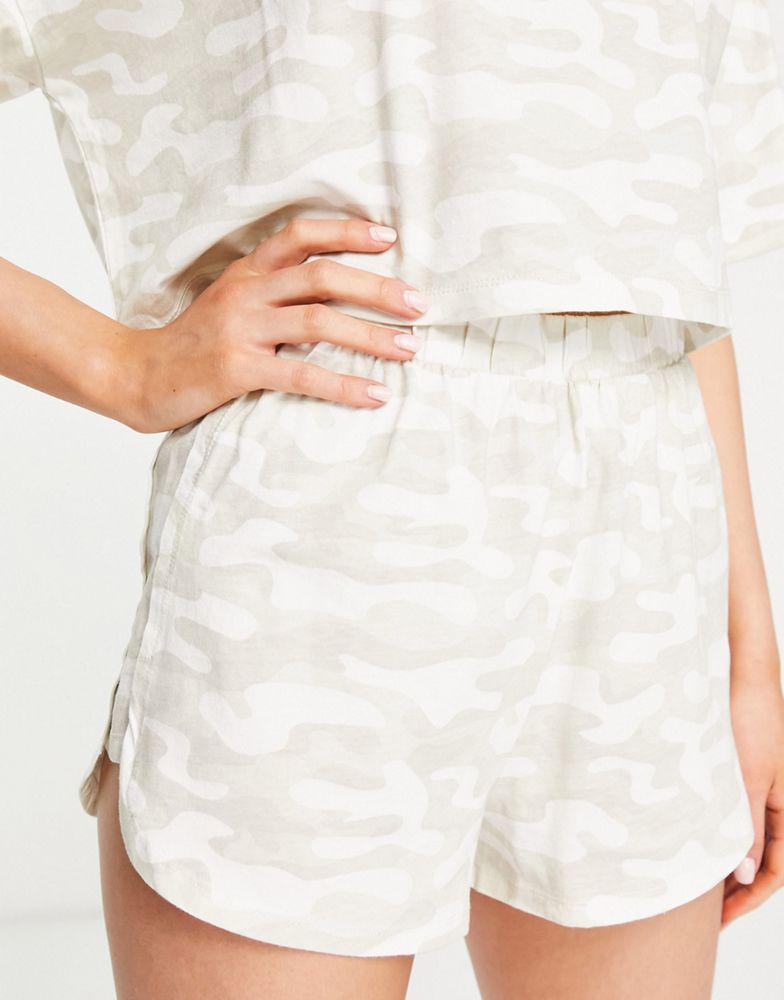 Topshop camouflage print t shirt and shorts pyjama set in multi商品第3张图片规格展示