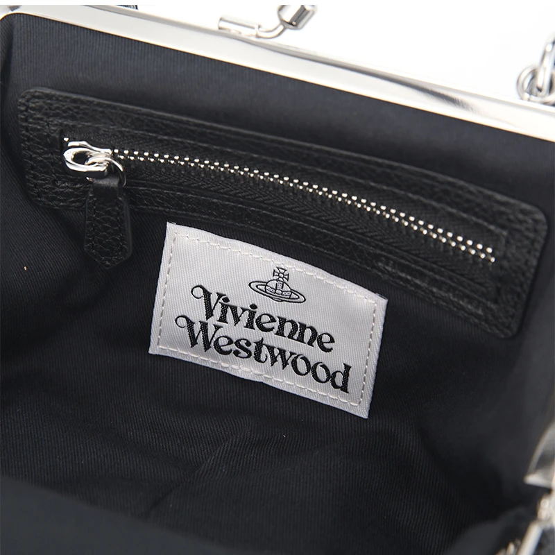 商品[国内直发] Vivienne Westwood|西太后 logo标牌银色五金配件链式肩带 牛皮 手提单肩包 男女同款情侣款 黑色,价格¥2289,第5张图片详细描述