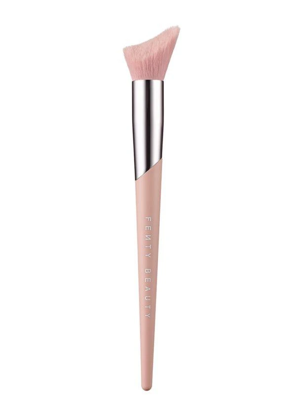 商品Fenty Beauty|Cheek Hugging Highlight Brush 120,价格¥237,第1张图片