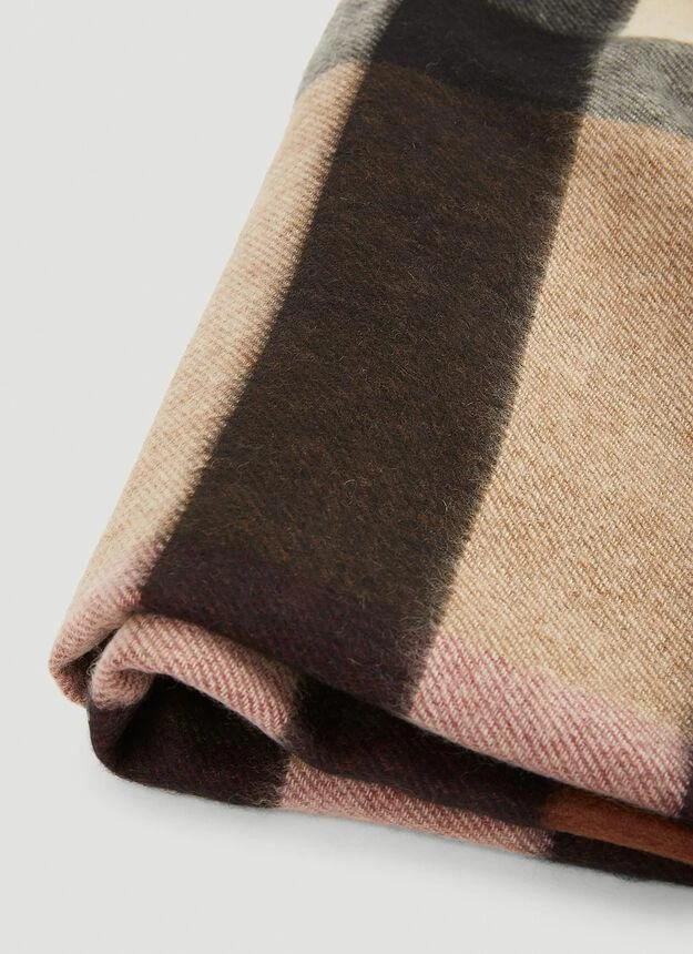 商品Burberry|Half Mega Check Scarf in Brown,价格¥14069,第4张图片详细描述